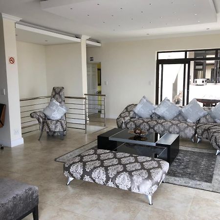 Coral Beach Bed & Breakfast East London Esterno foto