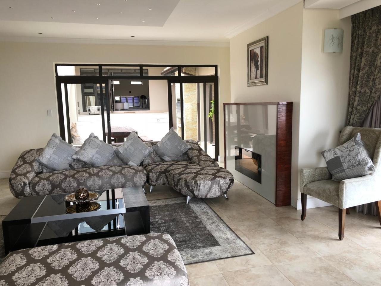 Coral Beach Bed & Breakfast East London Esterno foto