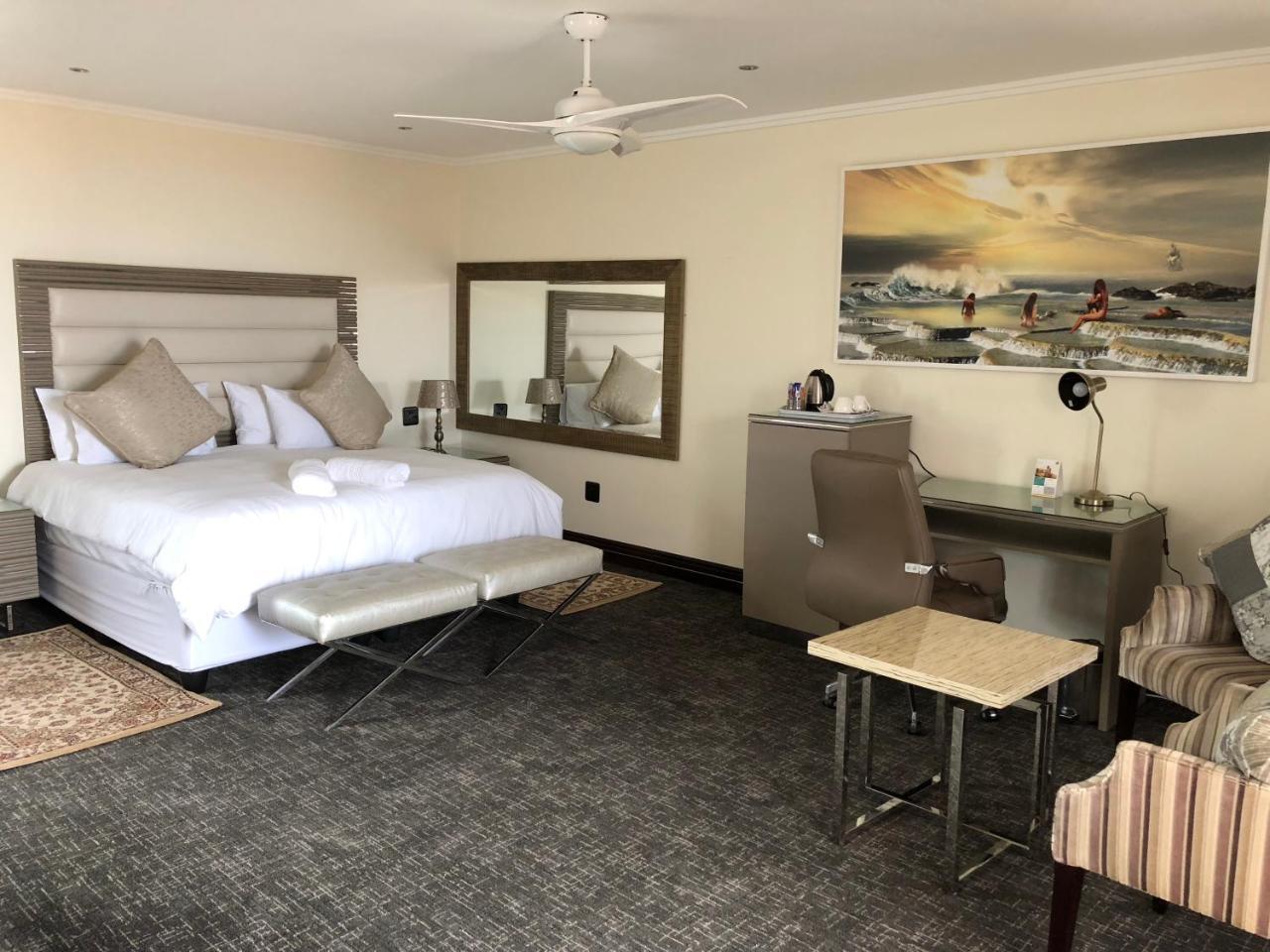 Coral Beach Bed & Breakfast East London Esterno foto