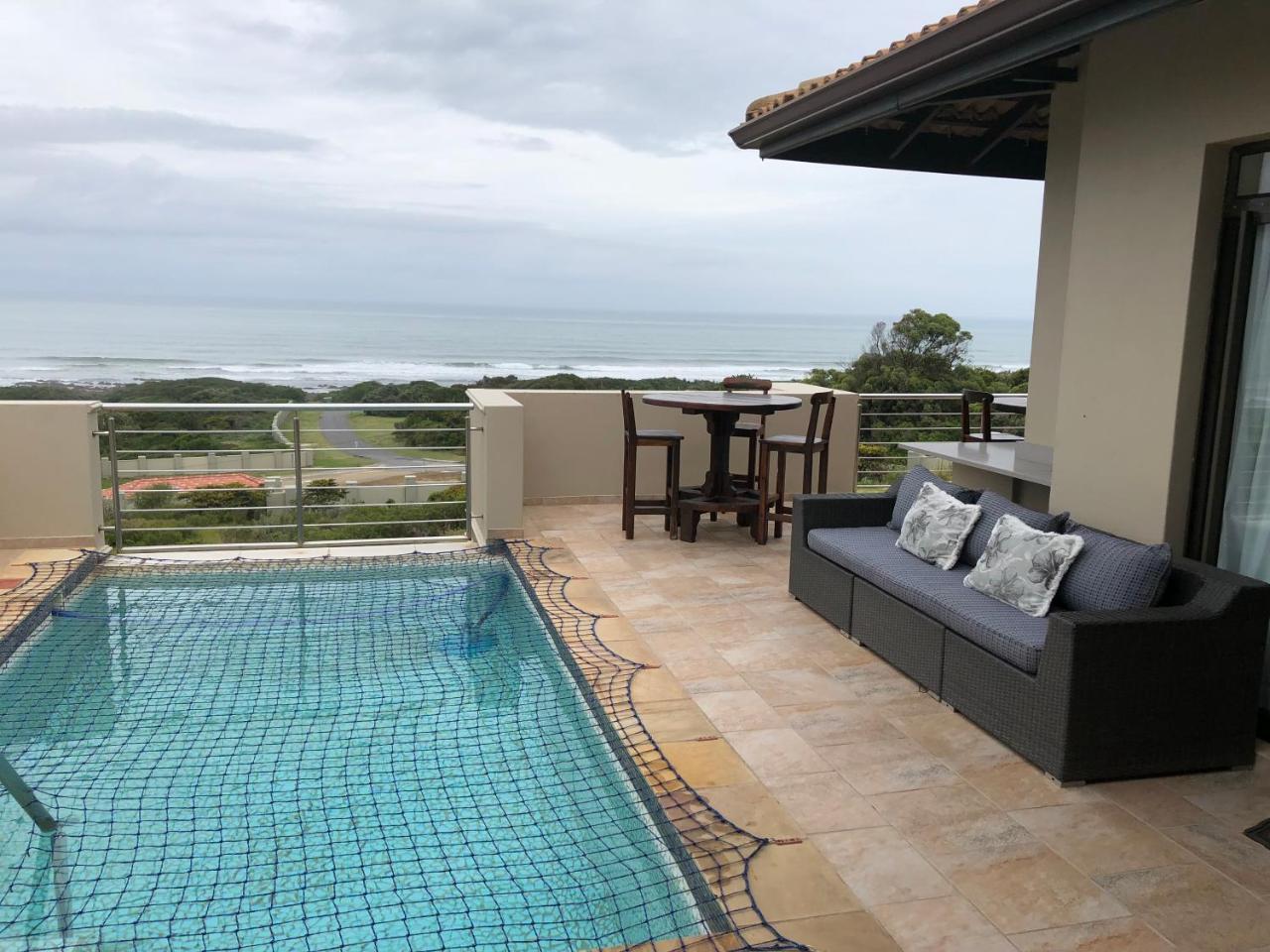 Coral Beach Bed & Breakfast East London Esterno foto