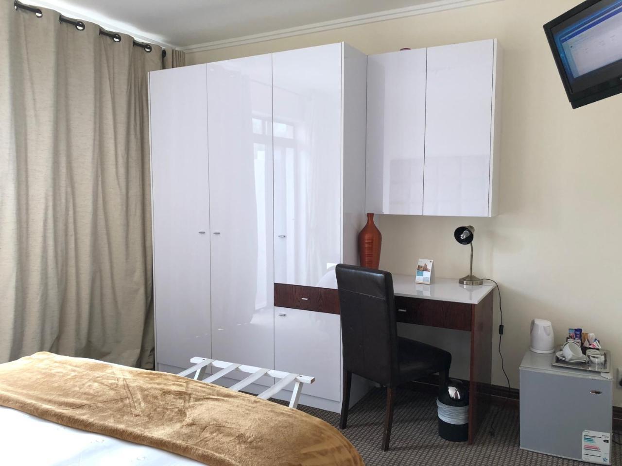 Coral Beach Bed & Breakfast East London Esterno foto