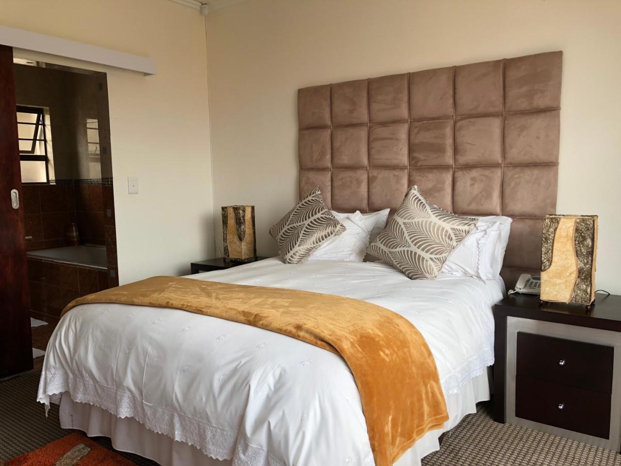 Coral Beach Bed & Breakfast East London Esterno foto