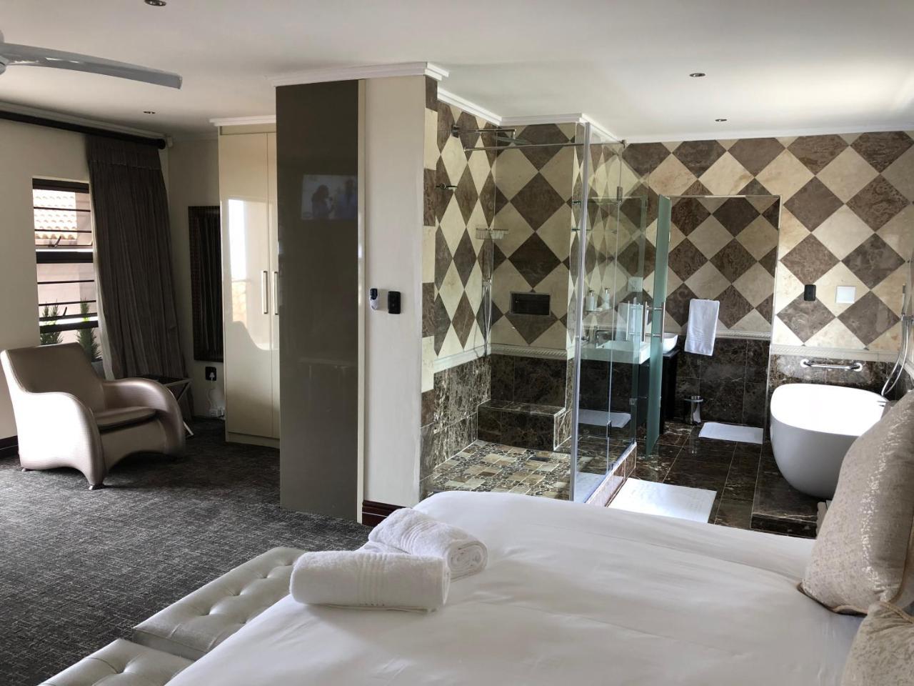 Coral Beach Bed & Breakfast East London Esterno foto