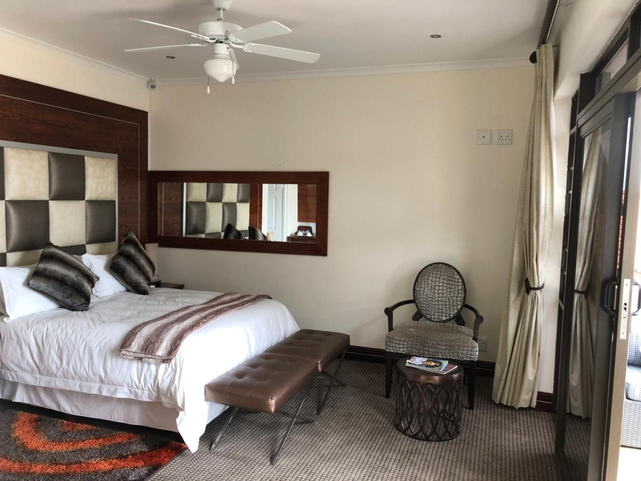Coral Beach Bed & Breakfast East London Esterno foto