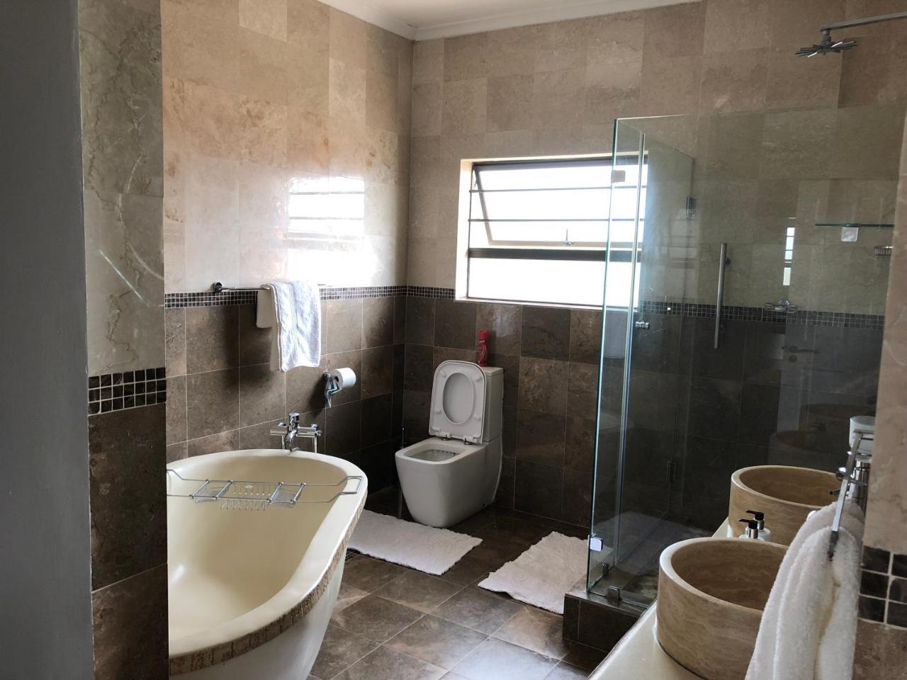 Coral Beach Bed & Breakfast East London Esterno foto